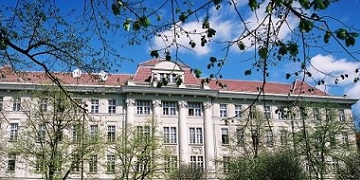 L’Université de Médecine et de Pharmacie Victor Babes Timisoara (français, anglais)